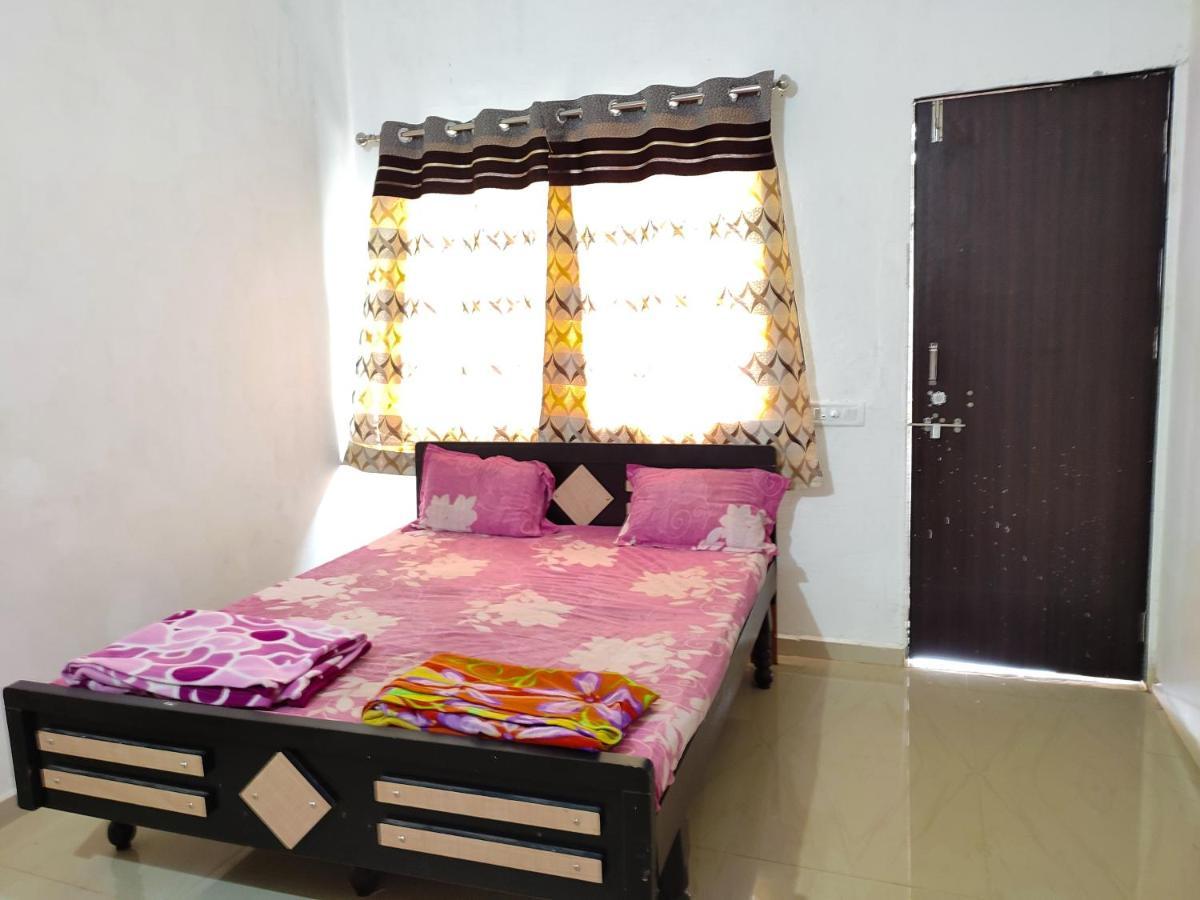 V J Farmstay Garudeshwar Exterior photo